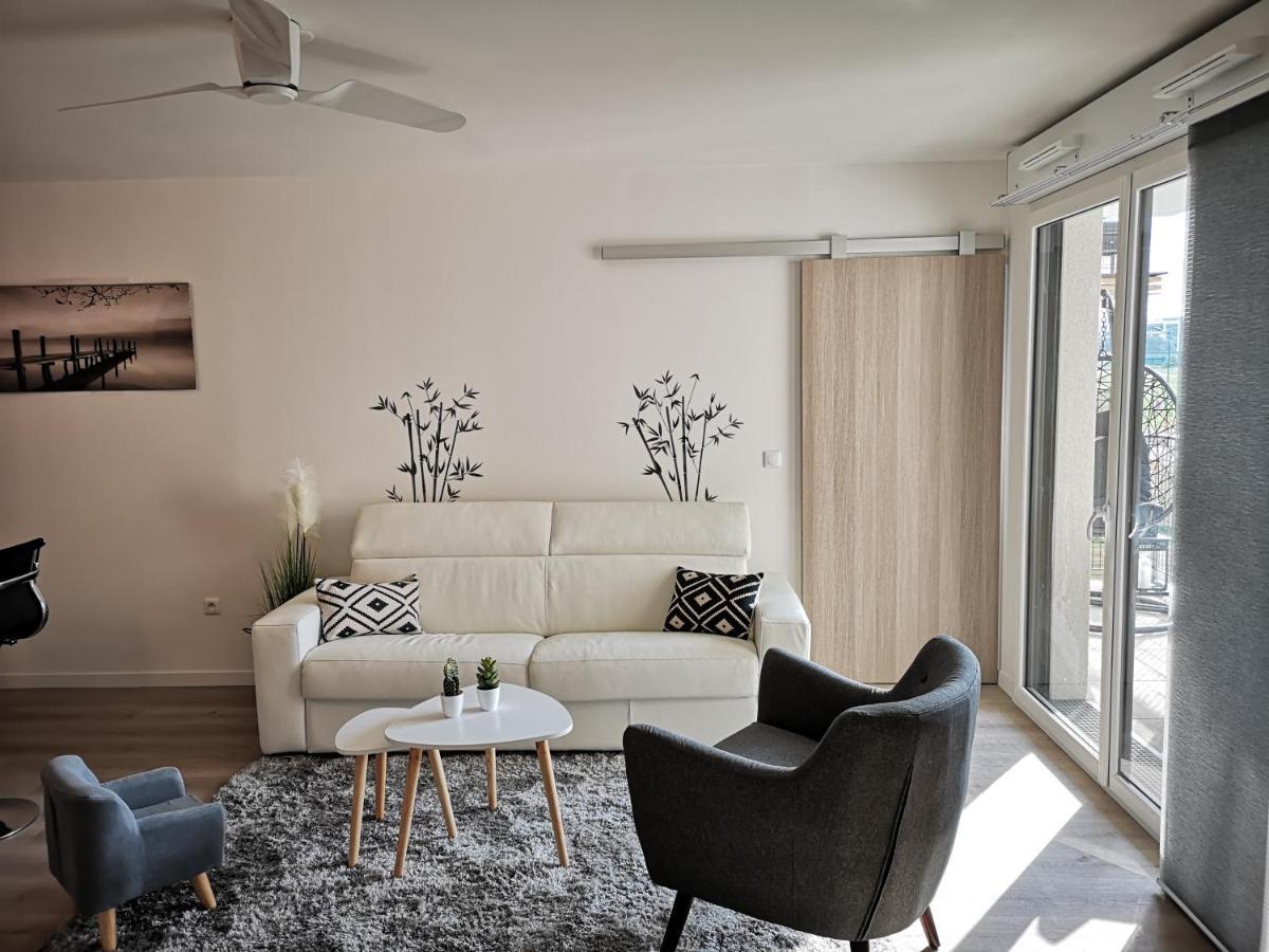 Apartment Myhomezen Disneyland Val D'europe - 3d Playstation 4 *